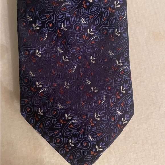 Ermenegildo Zegna Navy and Cream Floral Paisley Tie